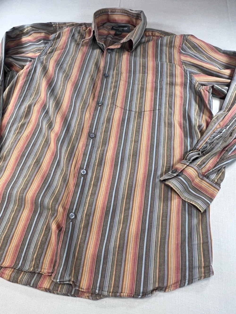 Banana Republic Men’s L Multi Stripe Long Sleeve Button Down 100% Cotton Shirt